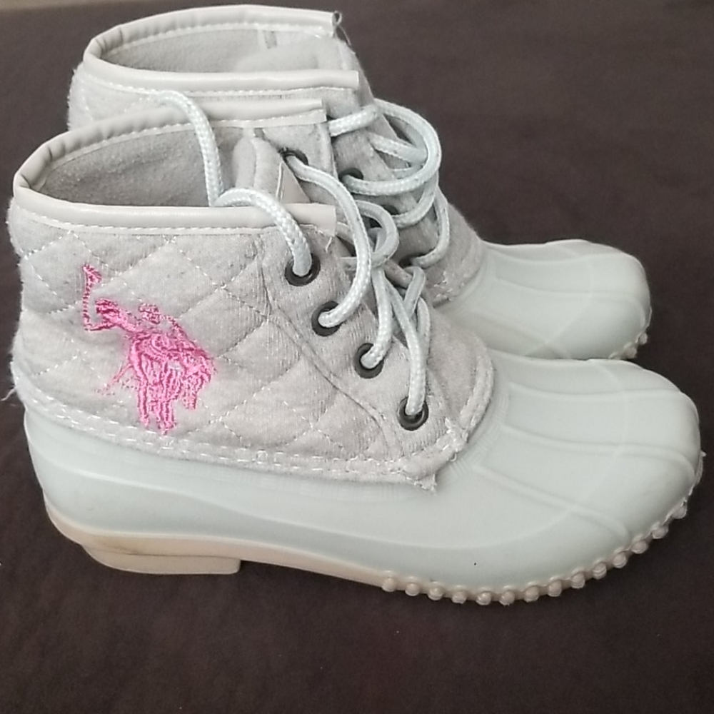 U.S Polo Assn. tan & pink duck boots size 13